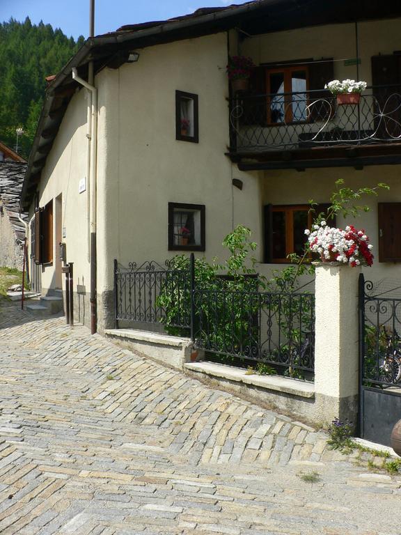 Appartamento Dal Maestro Serafino Pragelato Habitación foto